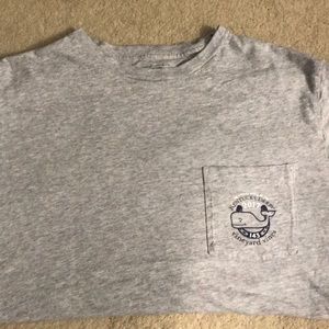 Vineyard vines tshirt